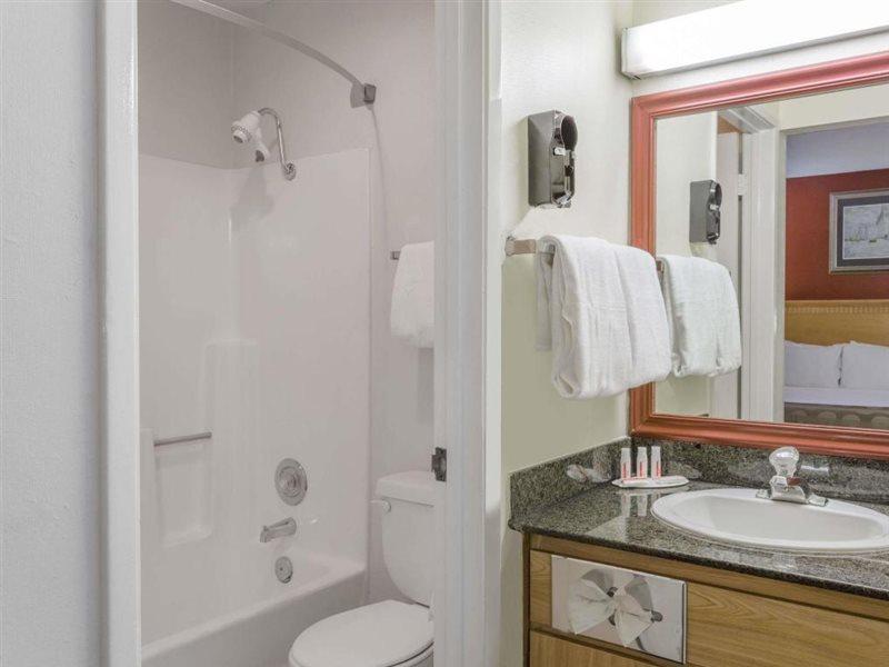 Country Inn & Suites By Radisson, Vallejo Napa Valley, Ca Экстерьер фото