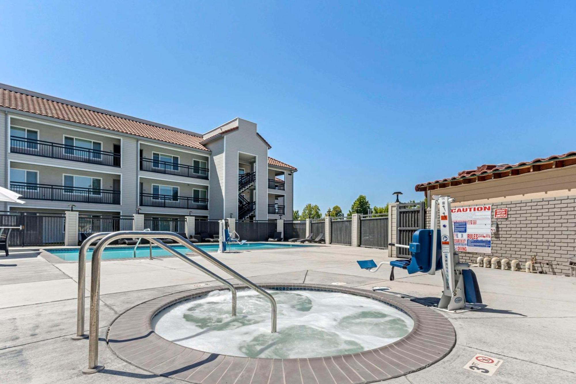 Country Inn & Suites By Radisson, Vallejo Napa Valley, Ca Экстерьер фото